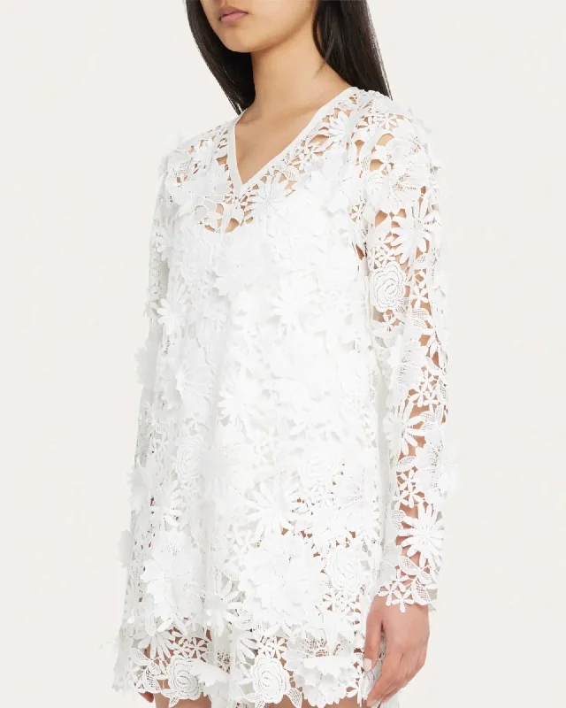 Isla 3D Lace Dress in White | White